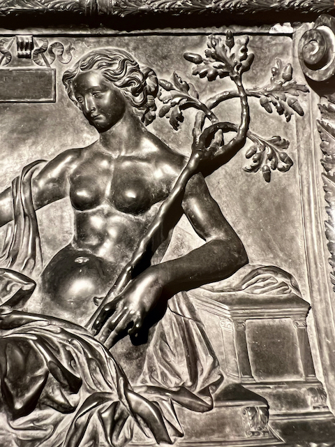 Antonio Pollaiuolo, Tomb of Sixtus IV, Detail of Rhetorica Figure, c. 1484-1493